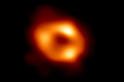 银河系中心黑洞首张照片来了