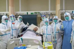 上海108岁老人新冠痊愈出院