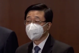 李家超打断记者无理提问