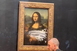 名画《蒙娜丽莎》被游客扔蛋糕