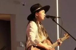 张芸京确诊新冠