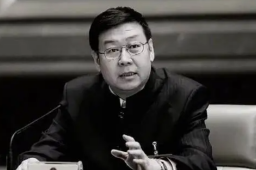 北京人艺院长任鸣去世