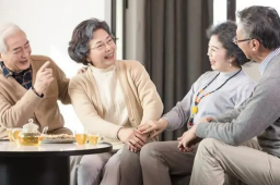 我国人均预期寿命提高至77.93岁