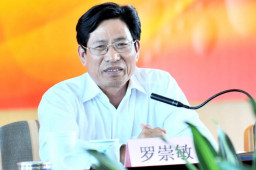 教育厅原厅长曾自曝出轨 现又涉犯罪