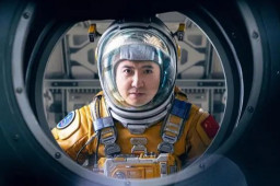 电影《独行月球》票房破3亿