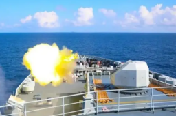 火力全开！解放军三大战区海上演练