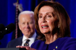 佩洛西回国后首次采访 锅又甩回拜登