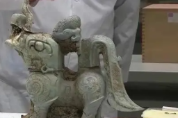 三星堆发现第一件带翅膀神兽