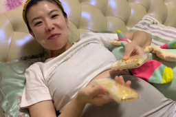 婆婆没空伺候月子 送儿媳4斤金条