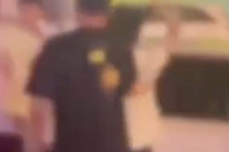 西安警方通报“男子被当街殴打”