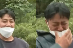 震区男子微笑受访下一秒泪崩了