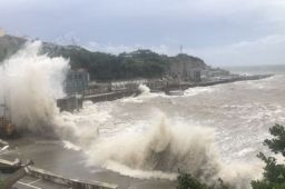 “梅花”奔袭江浙沪：多地狂风大浪