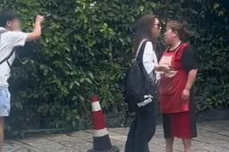 男子与店家争执叫嚣中国人没素质