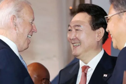 韩总统私下吐槽美国会议员为崽子