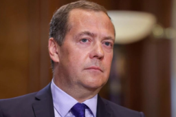 俄方：保卫入俄领土或使用核武器