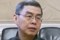 被降为副厅的西安原市长再被点名