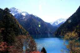 九寨沟国庆遇冷：7天迎客211位