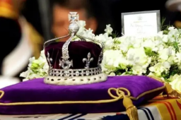 印度网民向苏纳克索要英国王冠钻石