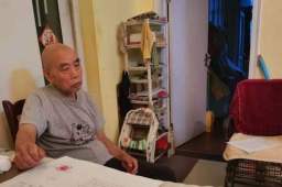 老人住自己房子每月交6300元房租