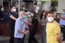 女子没戴口罩被反绑跪地？广州通报