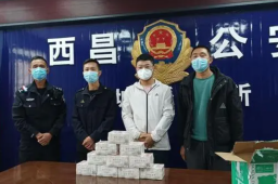 把100万遗落出租车的失主找到了