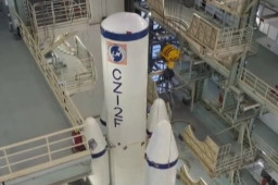 长征二号F遥十五火箭焕然一新