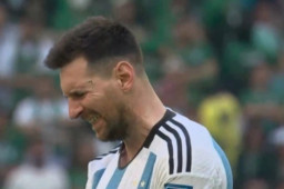 梅西痛苦表情包