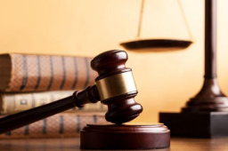 快递客服出售用户信息获利24万