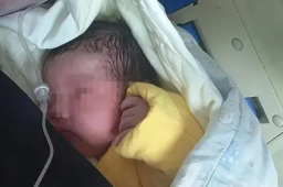 连生4女被离婚女子第五胎产下男孩