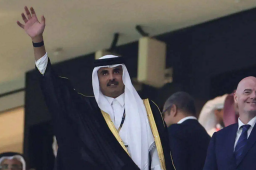 卡塔尔国王不用自己走路