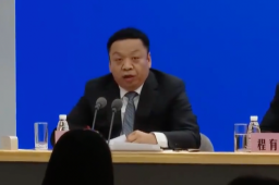 官方谈是否会重新考虑疫情应对政策