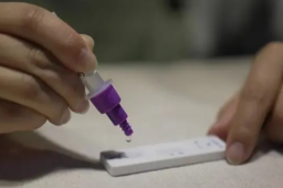 广州白云发“防疫明白卡”