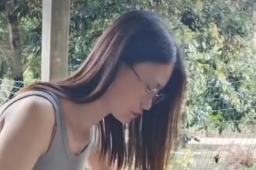 广东一女网红开车送货途中遇害