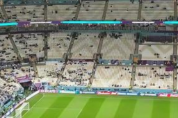 世界杯半决赛现场响起《孤勇者》