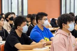 上海除初三高三外全调整为线上教学