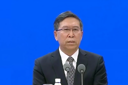 专家：春运以后还有一轮新的疫情