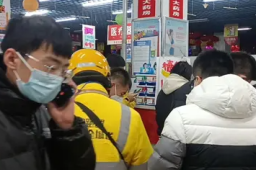 村书记自费为村民买药被误认为倒卖药