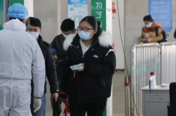 首波感染冲击北京海淀医院急诊室