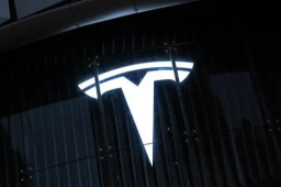 特斯拉中国回应上海工厂停产一周