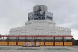 落马干部建巨型雕塑 因违法不能安装