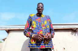 男子高2.89米成世界上最高的人