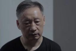 全国两会刚闭幕 贪官直奔五星级酒店