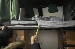 女生熟睡时从学校宿舍上铺坠亡