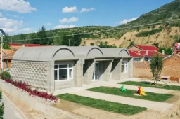 清华教授花20多万为村民3D打印住宅