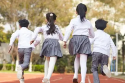 杭州通报10名小学生阳性：首次感染