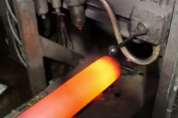 美国工厂“两班倒”疯狂生产炮弹