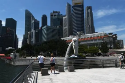 新加坡给穷人发钱 让富人增税