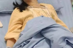 女子住酒店被毒蛇咬伤 酒店拒担全责