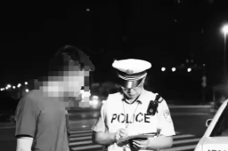 48岁交警被拖行700余米牺牲