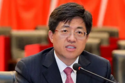 阿东履新 成第二位“70后”正部级